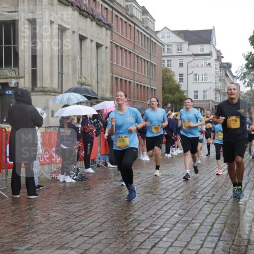 13.09.2026 - Kiel Lauf Yannick Fuchs http://msf.ph/oto/10417891 13.09.2026 10:50:00 Ziel 136, 253, 1057, 1401, 1452, 2733, 2901, 3076, 4039, 4317, 4921, 5115, 5438, 5685, 6830, 6831, 7437, 8185, 8237, 8459, 8595, 10171, 10216, 10237, 10297, 10534, 10767, 11414, 11437, 11485, 11712, 11776, 12590, 12664, 12747, 959, 1388, 1770, 2133, 2167, 2245, 2668, 2705, 3008, 3164, 3259, 3294, 3311, 3459, 3508, 3528, 3979, 4049, 5054, 5179, 5350, 5370, 5651, 5741, 5849, 6024, 6034, 6157, 6292, 6321, 6339, 6827, 6831, 6877, 7011, 8644, 8977, 9037, 177 meine-sportfotos.de