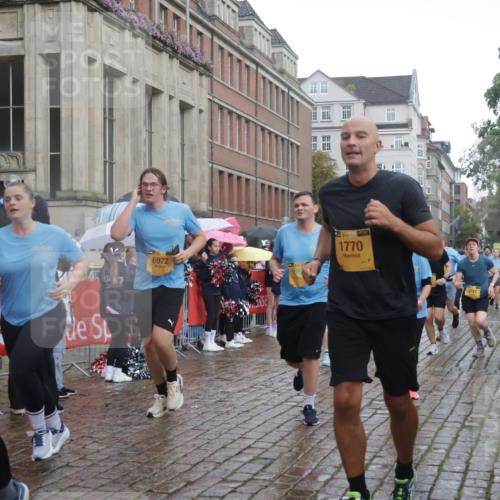 13.09.2026 - Kiel Lauf Yannick Fuchs http://msf.ph/oto/10417912 13.09.2026 10:50:01 Ziel 136, 253, 723, 1057, 1401, 1452, 2733, 2901, 3076, 4039, 4317, 4921, 5115, 5438, 5685, 5804, 6445, 6830, 7437, 8185, 8237, 8459, 8595, 8665, 10171, 10216, 10237, 10297, 10534, 10767, 11414, 11437, 11485, 11712, 11776, 12590, 12664, 12747, 959, 1388, 1770, 2167, 2245, 2668, 2705, 3008, 3164, 3259, 3294, 3311, 3459, 3508, 3528, 3979, 4049, 5054, 5179, 5350, 5370, 5651, 5741, 5849, 6024, 6034, 6157, 6292, 6321, 6339, 6827, 6830, 6831, 6877, 7011, 8644, 8977, 9037, 177 meine-sportfotos.de