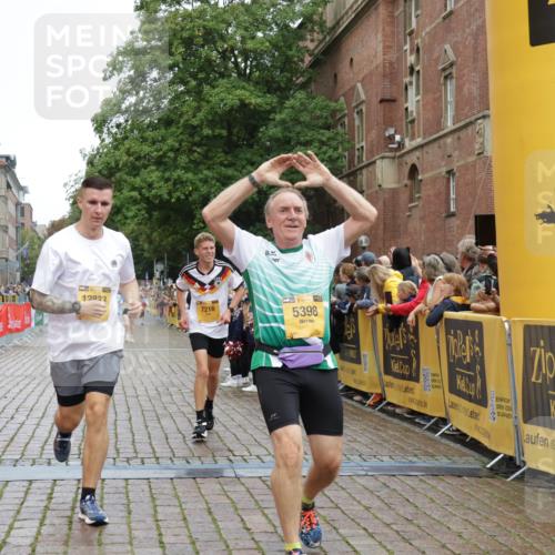 13.09.2026 - Kiel Lauf Yannick Fuchs http://msf.ph/oto/10417990 13.09.2026 09:39:19 Ziel 5272, 5398, 5869, 7216, 7431, 12496, 12682, 12833, 20, 682, 1702, 1927, 4314, 7747, 8313, 8943, 9759, 9838, 10894, 3522, 4104, 8591, 8807, 9351, 9444, 10303, 3814, 7747, 8482, 9759, 10415 meine-sportfotos.de