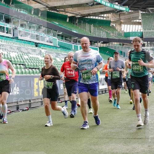 13.09.2026 - 21. swb-Marathon Bremen Michael Burmester http://msf.ph/oto/10417997 13.09.2026 13:20:24 Laufen im Stadion 333, 464, 512, 620, 704, 938, 1066, 1129, 1156, 1409, 1439, 1446, 1506, 1676, 1697, 1756, 1808, 1815, 1846, 1916, 2010, 2028, 2064, 2139, 2201, 2240, 2258, 2278, 2315, 2349, 2394, 2395, 2414, 2417, 2437, 2501, 2519, 2533, 2557, 2563, 2588, 2626, 2689, 2694, 2695, 2702, 2703, 2722, 2736, 2756, 2786, 2793, 2843, 2845, 2886, 2983, 3004, 3010, 3017, 3018, 3031, 3035, 3036, 3037, 3046, 3059, 3070, 3072, 3074, 3102, 3116, 3139, 3189, 3198, 3243, 3263, 3264, 3310, 3315 meine-sportfotos.de