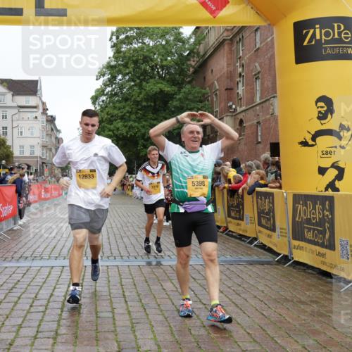 13.09.2026 - Kiel Lauf Yannick Fuchs http://msf.ph/oto/10418000 13.09.2026 09:39:20 Ziel 5272, 5398, 5869, 7216, 7431, 8591, 12496, 12682, 12833, 20, 682, 1702, 1927, 4314, 7747, 8313, 8943, 9838, 10894, 12496, 3522, 4104, 8807, 9351, 9444, 9782, 10303, 10769, 12172, 3814, 7747, 8482, 9759, 10415, 10894 meine-sportfotos.de