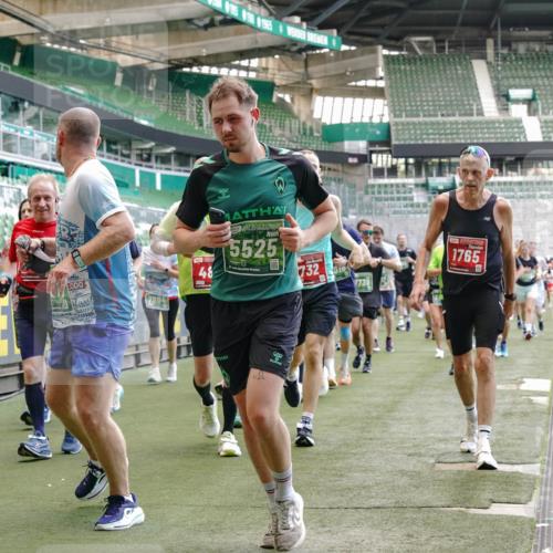 13.09.2026 - 21. swb-Marathon Bremen Michael Burmester http://msf.ph/oto/10418055 13.09.2026 13:20:25 Laufen im Stadion 333, 464, 512, 620, 704, 938, 1066, 1129, 1156, 1158, 1409, 1439, 1446, 1506, 1676, 1697, 1756, 1808, 1815, 1846, 1916, 2010, 2028, 2064, 2139, 2201, 2240, 2258, 2278, 2315, 2349, 2394, 2395, 2414, 2417, 2437, 2501, 2519, 2533, 2557, 2563, 2588, 2626, 2689, 2694, 2695, 2702, 2703, 2722, 2736, 2756, 2786, 2793, 2843, 2845, 2886, 2983, 3004, 3010, 3017, 3018, 3031, 3035, 3036, 3037, 3046, 3059, 3070, 3072, 3074, 3102, 3116, 3139, 3189, 3198, 3243, 3263, 3264, 3310, 3315 meine-sportfotos.de