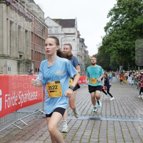 13.09.2026 - Kiel Lauf Yannick Fuchs http://msf.ph/oto/10418080 13.09.2026 09:39:29 Ziel 3522, 4104, 7216, 8591, 8807, 9351, 20, 682, 1702, 1927, 5272, 5398, 5869, 7216, 7431, 8943, 9838, 12496, 12682, 12833, 2510, 4090, 4605, 4862, 8620, 9367, 9444, 9782, 10303, 10769, 12172, 682, 4314, 8313, 8943, 9838, 10894 meine-sportfotos.de