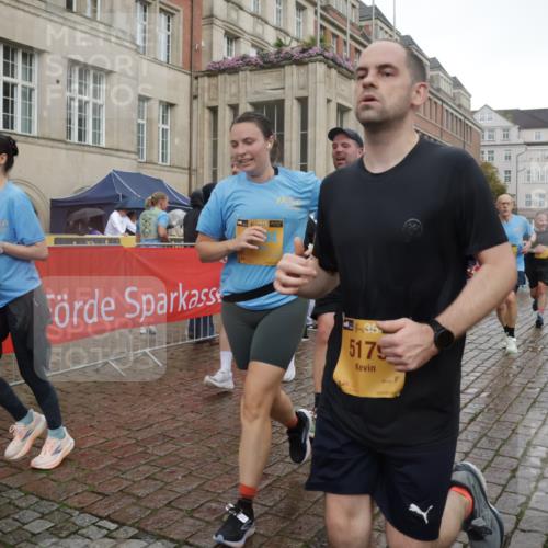 13.09.2026 - Kiel Lauf Yannick Fuchs http://msf.ph/oto/10418092 13.09.2026 10:50:11 Ziel 124, 706, 707, 723, 1008, 1057, 1154, 1401, 2709, 2901, 3889, 4714, 4743, 5394, 5438, 5804, 6248, 6250, 6445, 7788, 7791, 7806, 8375, 8398, 8665, 9034, 9423, 9949, 10237, 11391, 11437, 11776, 12664, 12747, 136, 253, 1388, 1401, 1452, 2245, 2668, 2733, 3008, 3076, 3164, 3294, 3311, 3459, 3508, 4039, 4049, 4317, 4921, 5115, 5179, 5350, 5370, 5651, 5685, 5849, 6024, 6157, 6292, 6339, 6827, 6830, 6831, 6877, 7011, 8237, 8644, 8977, 9037, 177, 3259, 6321, 8717 meine-sportfotos.de