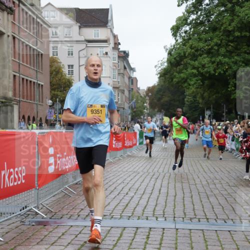 13.09.2026 - Kiel Lauf Yannick Fuchs http://msf.ph/oto/10418176 13.09.2026 09:39:35 Ziel 3522, 4104, 8591, 8807, 9351, 9444, 9782, 10303, 10769, 12172, 20, 1702, 1927, 5272, 5398, 5869, 7216, 7431, 8591, 12496, 12682, 12833, 2123, 2510, 4090, 4605, 4862, 8620, 9367, 10031, 11034, 682, 1702, 4314, 8313, 8943, 9838 meine-sportfotos.de