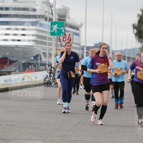 13.09.2026 - Kiel Lauf Andreas Tolksdorf http://msf.ph/oto/10418192 13.09.2026 10:08:24 Kiellinie 3, 4, 723, 11926, 10554, 12370, 00 meine-sportfotos.de