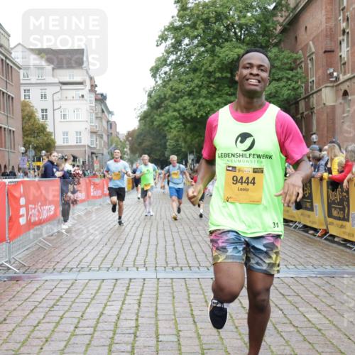 13.09.2026 - Kiel Lauf Yannick Fuchs http://msf.ph/oto/10418226 13.09.2026 09:39:38 Ziel 4862, 8807, 9351, 9444, 9782, 10303, 10769, 12172, 20, 1702, 1927, 3522, 4104, 5272, 5398, 5869, 7216, 7431, 8591, 8807, 12496, 12682, 12833, 2123, 2510, 4090, 4605, 6209, 8620, 9367, 10031, 11034, 1702, 1927, 8943 meine-sportfotos.de