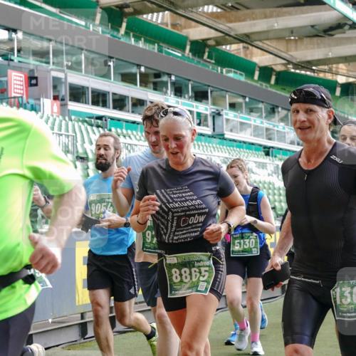 13.09.2026 - 21. swb-Marathon Bremen Michael Burmester http://msf.ph/oto/10418284 13.09.2026 13:20:32 Laufen im Stadion 333, 464, 512, 620, 704, 782, 938, 1066, 1129, 1156, 1158, 1316, 1409, 1439, 1446, 1676, 1697, 1756, 1808, 1815, 1846, 1916, 2010, 2028, 2064, 2139, 2201, 2240, 2258, 2278, 2315, 2349, 2394, 2395, 2414, 2417, 2437, 2501, 2519, 2533, 2563, 2588, 2626, 2689, 2694, 2695, 2702, 2703, 2722, 2736, 2756, 2793, 2843, 2886, 2983, 3004, 3010, 3017, 3018, 3031, 3035, 3036, 3037, 3046, 3059, 3070, 3074, 3102, 3116, 3139, 3144, 3189, 3243, 3263, 3264, 3310, 3315 meine-sportfotos.de