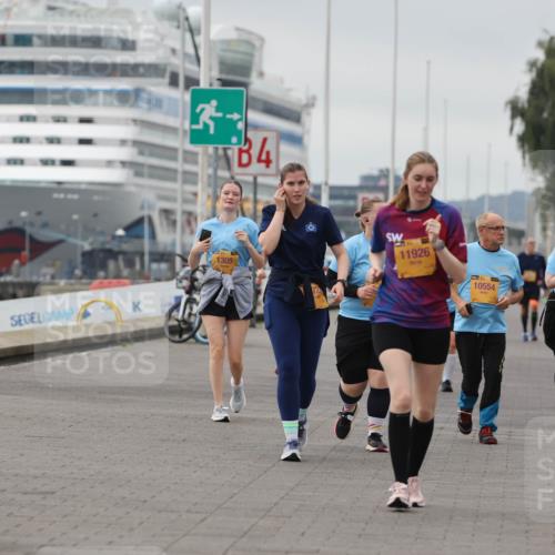 13.09.2026 - Kiel Lauf Andreas Tolksdorf http://msf.ph/oto/10418285 13.09.2026 10:08:25 Kiellinie 33, 4, 1305, 11926, 10554, 12370 meine-sportfotos.de