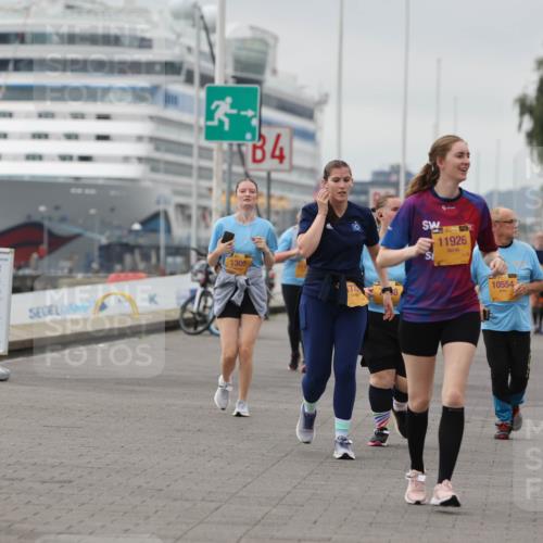 13.09.2026 - Kiel Lauf Andreas Tolksdorf http://msf.ph/oto/10418290 13.09.2026 10:08:26 Kiellinie 1305, 4, 39, 11926, 10554, 10950, 123 meine-sportfotos.de