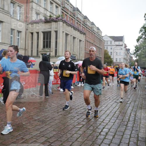 13.09.2026 - Kiel Lauf Yannick Fuchs http://msf.ph/oto/10418307 13.09.2026 10:50:25 Ziel 177, 213, 274, 576, 807, 835, 952, 1008, 1124, 1779, 1980, 3032, 3214, 3216, 3436, 3737, 3769, 3929, 4270, 4743, 4922, 5100, 5456, 6127, 6248, 6250, 6864, 7266, 7520, 7791, 8086, 8365, 8753, 8779, 8865, 8866, 8880, 9148, 9231, 9325, 9434, 10382, 10486, 11080, 11413, 11545, 11614, 12117, 12288, 124, 136, 253, 706, 707, 723, 1008, 1057, 1154, 1401, 1452, 2709, 2733, 2901, 3076, 3889, 4039, 4317, 4714, 4743, 4921, 5115, 5394, 5438, 5685, 5804, 6248, 6250, 6445, 6830, 6831, 8237 meine-sportfotos.de