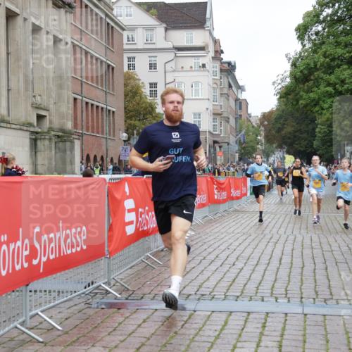 13.09.2026 - Kiel Lauf Yannick Fuchs http://msf.ph/oto/10418355 13.09.2026 09:39:45 Ziel 2510, 4090, 4605, 4862, 8620, 9367, 9444, 9782, 10303, 10769, 12172, 3522, 4104, 5272, 5398, 5869, 7216, 7431, 8591, 8807, 9351, 9444, 12496, 12682, 12833, 1120, 2123, 3416, 5946, 6209, 10031, 11034, 20, 1702, 1927, 12496, 12682 meine-sportfotos.de