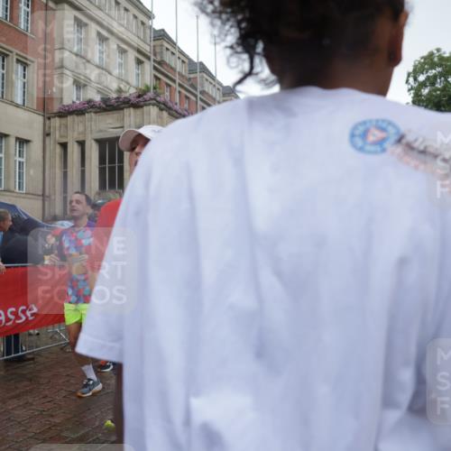 13.09.2026 - Kiel Lauf Yannick Fuchs http://msf.ph/oto/10418379 13.09.2026 10:50:30 Ziel 213, 274, 395, 576, 807, 835, 952, 1124, 1737, 1779, 1904, 1921, 1980, 2530, 3032, 3737, 3769, 3929, 4270, 4922, 5100, 5549, 5800, 6127, 6666, 6864, 7266, 7520, 8086, 8131, 8365, 8753, 8865, 8866, 9013, 9148, 9325, 9433, 9434, 10382, 10486, 11080, 12117, 12288, 12429, 12602, 124, 136, 177, 253, 706, 707, 723, 1008, 1057, 1154, 1401, 1452, 2709, 2733, 2901, 3076, 3214, 3216, 3436, 3889, 4270, 4317, 4714, 4743, 4921, 5115, 5394, 5438, 5456, 5685, 5804, 6248, 6250, 6445 meine-sportfotos.de