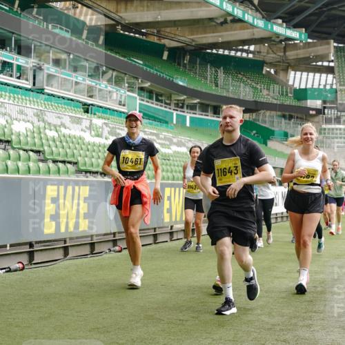 13.09.2026 - 21. swb-Marathon Bremen Michael Burmester http://msf.ph/oto/10418398 13.09.2026 10:43:08 Laufen im Stadion 10002, 10004, 10005, 10148, 10271, 10303, 10325, 10330, 10335, 10361, 10362, 10395, 10396, 10402, 10422, 10459, 10461, 10462, 10474, 10490, 10491, 10513, 10519, 10546, 10557, 10572, 10605, 10606, 10665, 10752, 10773, 10784, 10805, 10854, 10880, 10899, 10900, 10909, 10963, 10977, 11026, 11027, 11041, 11078, 11084, 11085, 11090, 11097, 11098, 11140, 11173, 11192, 11217, 11264, 11274, 11333, 11337, 11448, 11456, 11461, 11482 meine-sportfotos.de