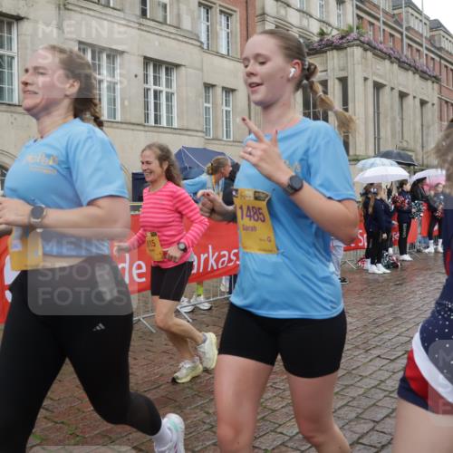 13.09.2026 - Kiel Lauf Yannick Fuchs http://msf.ph/oto/10418430 13.09.2026 10:50:32 Ziel 213, 274, 395, 576, 807, 835, 952, 1124, 1737, 1779, 1904, 1921, 1980, 2530, 3032, 3737, 3769, 3929, 4875, 4922, 5100, 5549, 5800, 6127, 6666, 6864, 7266, 7520, 8086, 8131, 8365, 8768, 9013, 9148, 9433, 9434, 10486, 11080, 12117, 12288, 12429, 12602, 124, 136, 177, 706, 707, 723, 835, 1008, 1057, 1154, 1401, 1779, 2709, 2901, 3214, 3216, 3436, 3889, 4270, 4317, 4714, 4743, 5115, 5394, 5438, 5456, 5685, 5804, 6248, 6250, 6445 meine-sportfotos.de