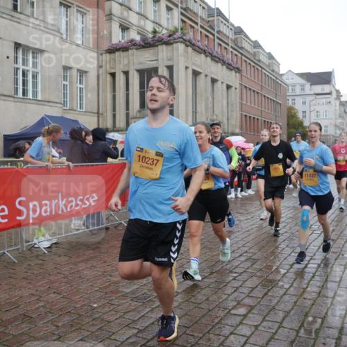 13.09.2026 - Kiel Lauf Yannick Fuchs http://msf.ph/oto/10418472 13.09.2026 10:50:36 Ziel 395, 576, 807, 952, 1124, 1737, 1904, 1921, 2521, 2530, 3032, 3929, 4875, 4922, 5100, 5549, 5800, 6666, 6864, 7229, 7266, 7520, 8131, 8768, 9013, 9148, 9433, 9434, 10192, 10391, 10486, 10968, 11080, 11684, 12092, 12262, 12429, 12602, 124, 177, 213, 274, 706, 707, 723, 835, 1008, 1057, 1154, 1401, 1779, 1980, 2709, 2901, 3214, 3216, 3436, 3737, 3769, 3889, 4270, 4714, 4743, 5394, 5438, 5456, 5804, 6127, 6248, 6250, 6445 meine-sportfotos.de
