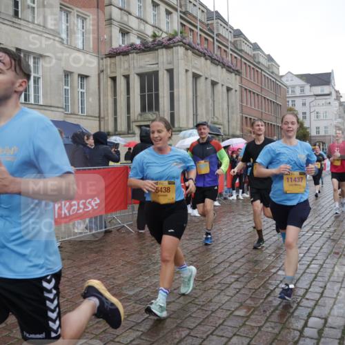 13.09.2026 - Kiel Lauf Yannick Fuchs http://msf.ph/oto/10418479 13.09.2026 10:50:36 Ziel 395, 576, 807, 952, 1124, 1737, 1904, 1921, 2521, 2530, 3032, 3929, 4875, 4922, 5100, 5549, 5800, 6666, 6864, 7229, 7266, 7520, 8131, 8768, 9013, 9148, 9433, 9434, 10192, 10391, 10486, 10968, 11080, 11684, 12092, 12262, 12429, 12602, 124, 177, 213, 274, 706, 707, 723, 835, 1008, 1057, 1154, 1401, 1779, 1980, 2709, 2901, 3214, 3216, 3436, 3737, 3769, 3889, 4270, 4714, 4743, 5394, 5438, 5456, 5804, 6127, 6248, 6250, 6445 meine-sportfotos.de