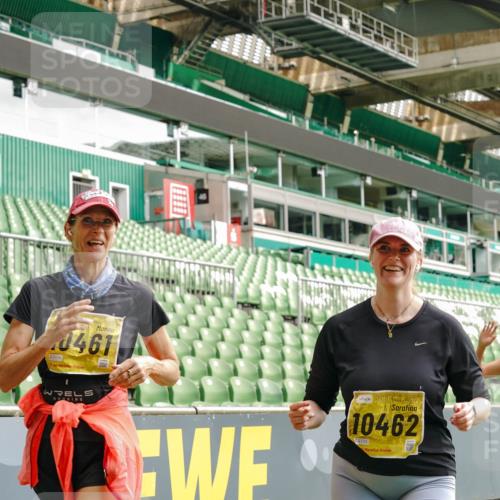 13.09.2026 - 21. swb-Marathon Bremen Michael Burmester http://msf.ph/oto/10418488 13.09.2026 10:43:11 Laufen im Stadion 10002, 10004, 10005, 10148, 10271, 10303, 10325, 10330, 10335, 10361, 10362, 10395, 10396, 10402, 10459, 10462, 10474, 10490, 10491, 10513, 10519, 10546, 10557, 10572, 10605, 10606, 10665, 10752, 10756, 10773, 10784, 10805, 10854, 10880, 10882, 10899, 10900, 10909, 10963, 10977, 11026, 11027, 11041, 11078, 11084, 11085, 11090, 11097, 11098, 11140, 11173, 11192, 11217, 11264, 11274, 11333, 11337, 11448, 11456, 11461, 11482 meine-sportfotos.de