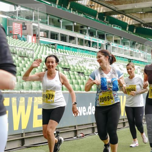 13.09.2026 - 21. swb-Marathon Bremen Michael Burmester http://msf.ph/oto/10418520 13.09.2026 10:43:13 Laufen im Stadion 10002, 10004, 10005, 10148, 10271, 10303, 10325, 10330, 10335, 10361, 10362, 10395, 10396, 10402, 10459, 10474, 10490, 10491, 10513, 10519, 10546, 10557, 10572, 10605, 10606, 10665, 10752, 10756, 10773, 10784, 10805, 10854, 10880, 10882, 10899, 10900, 10909, 10963, 10977, 10997, 11026, 11027, 11041, 11078, 11084, 11085, 11090, 11097, 11098, 11140, 11173, 11192, 11217, 11264, 11274, 11333, 11337, 11448, 11456, 11461, 11482 meine-sportfotos.de