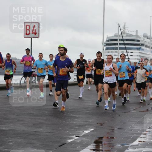 13.09.2026 - Kiel Lauf Andreas Tolksdorf http://msf.ph/oto/10418566 13.09.2026 10:57:10 Kiellinie 2572, 11272, 4, 12772, 902, 4954, 3194 meine-sportfotos.de