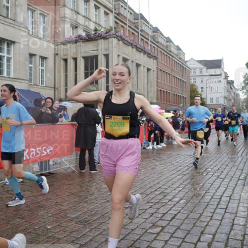 13.09.2026 - Kiel Lauf Yannick Fuchs http://msf.ph/oto/10418592 13.09.2026 10:50:42 Ziel 395, 715, 1737, 1904, 1921, 2029, 2521, 2530, 3238, 3295, 4279, 4875, 5426, 5430, 5800, 7224, 7229, 8105, 8131, 8768, 8848, 9013, 9599, 10028, 10029, 10192, 10198, 10391, 10968, 11684, 11960, 12092, 12262, 12602, 124, 177, 213, 274, 576, 706, 707, 807, 835, 952, 1008, 1124, 1154, 1779, 1980, 2709, 3032, 3214, 3216, 3436, 3737, 3769, 3889, 3929, 4270, 4714, 4743, 4922, 5100, 5394, 5456, 5549, 6127, 6248, 6250, 6666, 6864, 7266, 7520, 8131 meine-sportfotos.de