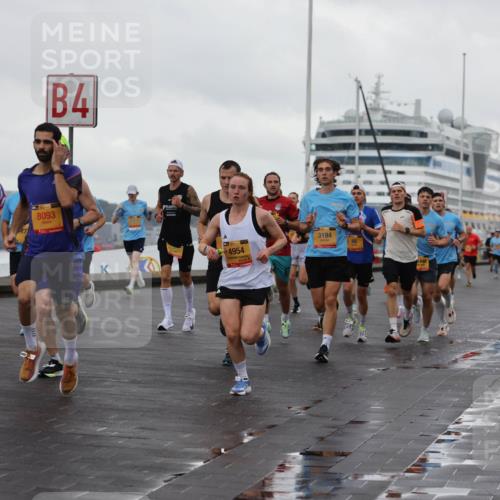 13.09.2026 - Kiel Lauf Andreas Tolksdorf http://msf.ph/oto/10418665 13.09.2026 10:57:11 Kiellinie 4, 11272, 8093, 4954, 3194 meine-sportfotos.de