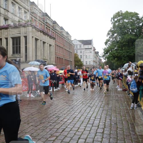 13.09.2026 - Kiel Lauf Yannick Fuchs http://msf.ph/oto/10418666 13.09.2026 10:50:50 Ziel 715, 2029, 2578, 2772, 3238, 3295, 4279, 4354, 5426, 5430, 5992, 7224, 7314, 8105, 8215, 8848, 9092, 9508, 9599, 9689, 9798, 10028, 10029, 10198, 10968, 11454, 11684, 11960, 12262, 12608, 177, 213, 274, 395, 576, 807, 835, 952, 1008, 1124, 1737, 1779, 1904, 1921, 1980, 2521, 2530, 3032, 3214, 3216, 3436, 3737, 3769, 3929, 4270, 4743, 4875, 4922, 5100, 5456, 5549, 5800, 6127, 6248, 6250, 6666, 6864, 7229, 7266, 7520, 8131, 8768, 10192, 10391, 12092, 3436 meine-sportfotos.de