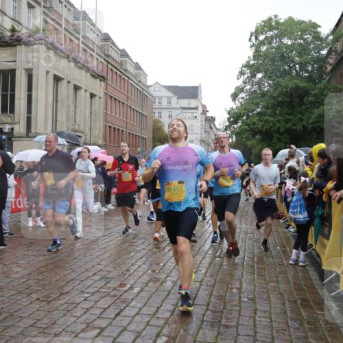 13.09.2026 - Kiel Lauf Yannick Fuchs http://msf.ph/oto/10418682 13.09.2026 10:50:51 Ziel 715, 2029, 2578, 2772, 3238, 3295, 4279, 4354, 5426, 5430, 5992, 7224, 7314, 8105, 8215, 8848, 9092, 9508, 9599, 9689, 9798, 10028, 10029, 10198, 10968, 11454, 11684, 11960, 12262, 12608, 177, 213, 274, 395, 576, 807, 835, 952, 1124, 1737, 1779, 1904, 1921, 1980, 2521, 2530, 3032, 3214, 3216, 3436, 3737, 3769, 3929, 4270, 4875, 4922, 5100, 5456, 5549, 5800, 6127, 6666, 6864, 7229, 7266, 7520, 8131, 8768, 10192, 10391, 10968, 11684, 12092, 12262, 3214, 3216, 3436 meine-sportfotos.de