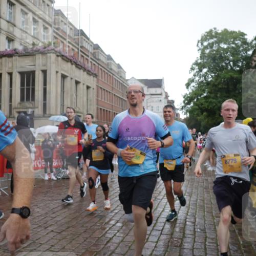 13.09.2026 - Kiel Lauf Yannick Fuchs http://msf.ph/oto/10418698 13.09.2026 10:50:52 Ziel 715, 2029, 2578, 2772, 3238, 3295, 4279, 4354, 5426, 5430, 5992, 7224, 7314, 8105, 8215, 8848, 9092, 9508, 9599, 9689, 9798, 10028, 10029, 10198, 11454, 11960, 12608, 177, 213, 274, 395, 576, 807, 835, 952, 1124, 1737, 1779, 1904, 1921, 1980, 2521, 2530, 3032, 3214, 3216, 3436, 3737, 3769, 3929, 4270, 4875, 4922, 5100, 5426, 5430, 5456, 5549, 5800, 6127, 6666, 6864, 7229, 7266, 7520, 8105, 8131, 8768, 9599, 10192, 10198, 10391, 10968, 11684, 12092, 12262, 3214, 3216, 3436 meine-sportfotos.de