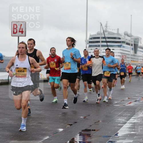 13.09.2026 - Kiel Lauf Andreas Tolksdorf http://msf.ph/oto/10418743 13.09.2026 10:57:12 Kiellinie 3309, 4, 1, 38, 4954, 3147, 3194, 17, 12448 meine-sportfotos.de