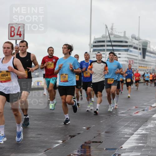 13.09.2026 - Kiel Lauf Andreas Tolksdorf http://msf.ph/oto/10418764 13.09.2026 10:57:12 Kiellinie 330, 1, 38, 4954, 4, 3147, 3194, 66, 12448, 3 meine-sportfotos.de