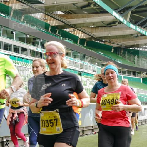 13.09.2026 - 21. swb-Marathon Bremen Michael Burmester http://msf.ph/oto/10418837 13.09.2026 10:43:21 Laufen im Stadion 10002, 10004, 10005, 10148, 10271, 10303, 10325, 10330, 10335, 10361, 10362, 10395, 10396, 10402, 10459, 10474, 10490, 10491, 10513, 10519, 10557, 10572, 10605, 10606, 10665, 10752, 10756, 10773, 10779, 10784, 10805, 10854, 10880, 10882, 10899, 10900, 10909, 10963, 10997, 11026, 11027, 11041, 11078, 11084, 11085, 11090, 11097, 11098, 11140, 11173, 11192, 11217, 11264, 11274, 11333, 11337, 11355, 11408, 11448, 11456, 11461, 11482 meine-sportfotos.de