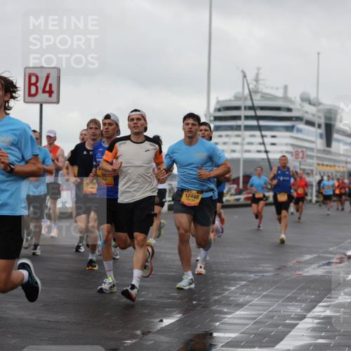 13.09.2026 - Kiel Lauf Andreas Tolksdorf http://msf.ph/oto/10418887 13.09.2026 10:57:14 Kiellinie 4, 3194, 9795, 66, 12448, 3 meine-sportfotos.de