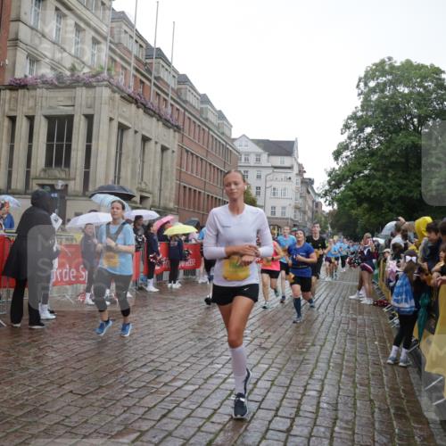13.09.2026 - Kiel Lauf Yannick Fuchs http://msf.ph/oto/10418908 13.09.2026 10:51:07 Ziel 386, 638, 1442, 1758, 2247, 2730, 3873, 4106, 4258, 4259, 4273, 4745, 5999, 6293, 6557, 7013, 7469, 8464, 9007, 10455, 11154, 11214, 11281, 11579, 11910, 12823, 395, 715, 1737, 1904, 1921, 2029, 2521, 2530, 2578, 2772, 3238, 3295, 4279, 4354, 4875, 5426, 5430, 5800, 5992, 7224, 7229, 7314, 8105, 8131, 8215, 8768, 8848, 9092, 9508, 9599, 9689, 9798, 10028, 10029, 10192, 10198, 10391, 10968, 11454, 11684, 11960, 12092, 12262, 238, 251, 1904, 5800 meine-sportfotos.de