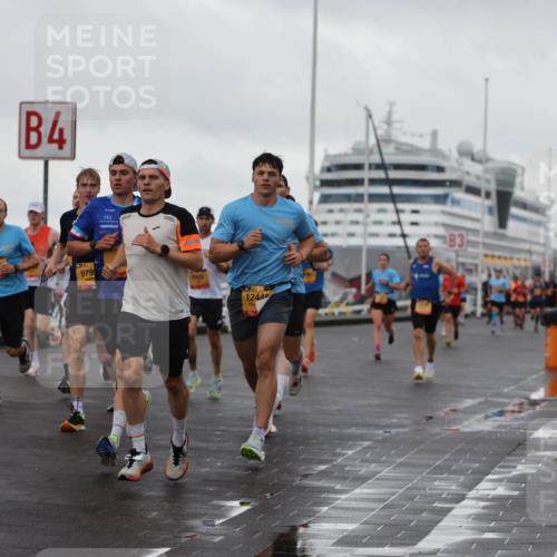 13.09.2026 - Kiel Lauf Andreas Tolksdorf http://msf.ph/oto/10418921 13.09.2026 10:57:14 Kiellinie 4, 4, 39, 3194, 9799, 1244, 83 meine-sportfotos.de