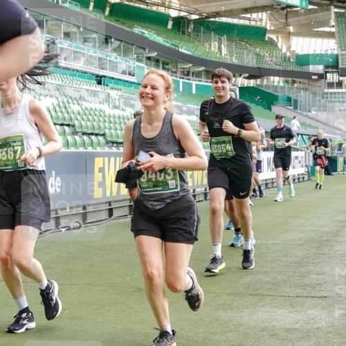 13.09.2026 - 21. swb-Marathon Bremen Michael Burmester http://msf.ph/oto/10418978 13.09.2026 13:20:50 Laufen im Stadion 423, 441, 464, 601, 620, 704, 782, 938, 1066, 1094, 1129, 1156, 1158, 1177, 1316, 1409, 1439, 1446, 1518, 1676, 1697, 1756, 1808, 1815, 1846, 1916, 2010, 2028, 2064, 2139, 2201, 2258, 2278, 2315, 2349, 2394, 2395, 2414, 2417, 2437, 2501, 2519, 2533, 2551, 2588, 2626, 2694, 2695, 2702, 2722, 2736, 2756, 2793, 2828, 2886, 2954, 3004, 3010, 3017, 3018, 3022, 3035, 3036, 3037, 3059, 3070, 3074, 3102, 3116, 3139, 3144, 3243, 3263, 3264, 3310, 3315 meine-sportfotos.de