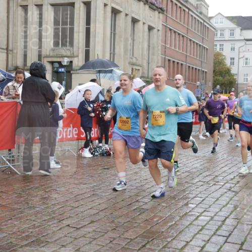 13.09.2026 - Kiel Lauf Yannick Fuchs http://msf.ph/oto/10418984 13.09.2026 10:51:11 Ziel 251, 260, 386, 638, 1758, 2247, 2672, 2730, 3873, 4106, 4258, 4259, 4271, 4273, 4745, 5525, 5999, 6293, 6948, 7469, 8464, 9007, 9742, 10455, 11154, 11214, 11281, 11579, 11910, 12823, 715, 1442, 2029, 2521, 2578, 2772, 3238, 3295, 4279, 4354, 4875, 5426, 5430, 5992, 6557, 7013, 7224, 7229, 7314, 8105, 8215, 8768, 8848, 9092, 9508, 9599, 9689, 9798, 10028, 10029, 10192, 10198, 10391, 10968, 11454, 11684, 11960, 12092, 12262, 238, 1904, 5800 meine-sportfotos.de