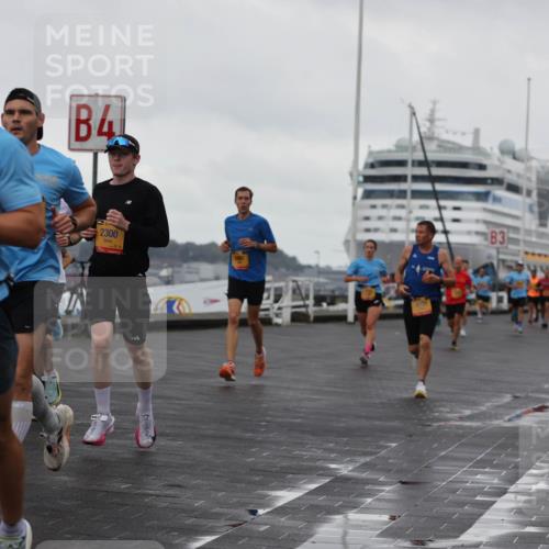 13.09.2026 - Kiel Lauf Andreas Tolksdorf http://msf.ph/oto/10418994 13.09.2026 10:57:16 Kiellinie 12448, 4, 2300, 1661, 3731, 3 meine-sportfotos.de