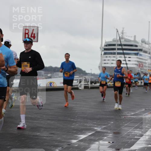13.09.2026 - Kiel Lauf Andreas Tolksdorf http://msf.ph/oto/10419018 13.09.2026 10:57:16 Kiellinie 12448, 4, 39, 2300, 3731, 3 meine-sportfotos.de