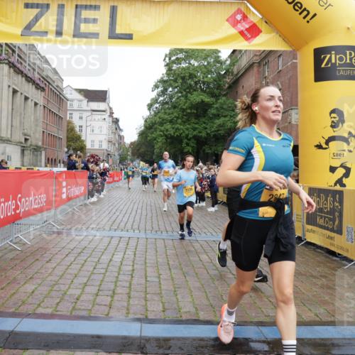 13.09.2026 - Kiel Lauf Yannick Fuchs http://msf.ph/oto/10419053 13.09.2026 09:40:34 Ziel 1081, 2695, 2847, 3552, 3694, 6563, 7131, 7239, 7730, 11750, 1120, 2284, 2546, 3416, 3724, 4987, 5081, 5946, 9734, 10413, 10418, 10825, 10971, 11410, 12715, 420, 1630, 6299, 8493, 8636, 9578, 9726, 10353, 11792, 12225, 2123, 3416, 5946, 6209, 10031, 11034 meine-sportfotos.de