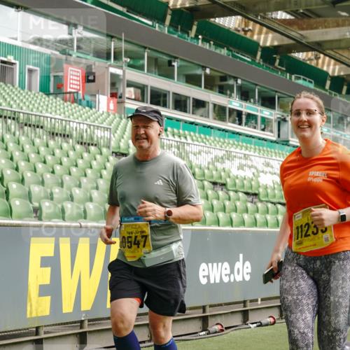13.09.2026 - 21. swb-Marathon Bremen Michael Burmester http://msf.ph/oto/10419115 13.09.2026 10:43:28 Laufen im Stadion 10002, 10004, 10005, 10148, 10271, 10295, 10303, 10325, 10330, 10335, 10361, 10362, 10395, 10396, 10402, 10459, 10474, 10490, 10491, 10513, 10519, 10557, 10572, 10605, 10606, 10629, 10665, 10752, 10756, 10773, 10779, 10784, 10805, 10854, 10880, 10882, 10899, 10900, 10997, 10999, 11026, 11027, 11041, 11078, 11084, 11085, 11090, 11097, 11098, 11140, 11173, 11192, 11217, 11233, 11264, 11274, 11307, 11333, 11337, 11355, 11408, 11448, 11456, 11461, 11482 meine-sportfotos.de