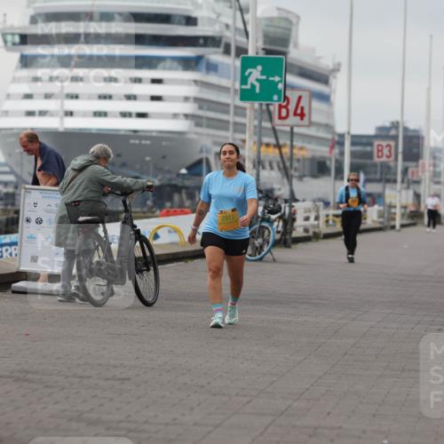 13.09.2026 - Kiel Lauf Andreas Tolksdorf http://msf.ph/oto/10419135 13.09.2026 10:08:53 Kiellinie 2913, 4, 3, 33, 7737 meine-sportfotos.de