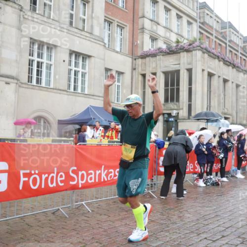 13.09.2026 - Kiel Lauf Yannick Fuchs http://msf.ph/oto/10419152 13.09.2026 10:51:22 Ziel 238, 240, 251, 260, 680, 901, 2672, 2803, 3029, 3751, 3879, 4040, 4205, 4271, 4619, 5525, 6663, 6865, 6948, 7043, 7914, 9030, 9699, 9742, 9834, 9951, 10459, 10474, 10617, 11154, 11171, 11214, 12019, 12237, 12300, 12644, 386, 638, 1442, 1758, 2029, 2247, 2578, 2730, 2772, 3873, 4106, 4258, 4259, 4273, 4354, 4745, 5992, 5999, 6293, 6557, 7013, 7314, 7469, 8215, 8464, 9007, 9092, 9508, 9689, 9798, 11454, 101, 201, 310, 1754, 2393, 2468, 3013, 4084, 5174, 7141, 715 meine-sportfotos.de