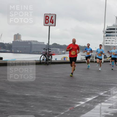 13.09.2026 - Kiel Lauf Andreas Tolksdorf http://msf.ph/oto/10419198 13.09.2026 10:57:21 Kiellinie 731, 4, 2124, 3 meine-sportfotos.de