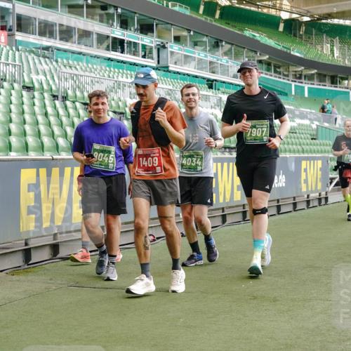 13.09.2026 - 21. swb-Marathon Bremen Michael Burmester http://msf.ph/oto/10419228 13.09.2026 13:20:56 Laufen im Stadion 258, 423, 441, 464, 601, 620, 704, 782, 1060, 1066, 1094, 1129, 1156, 1158, 1177, 1316, 1409, 1439, 1446, 1518, 1676, 1697, 1756, 1808, 1815, 1846, 1916, 2010, 2028, 2064, 2139, 2201, 2258, 2278, 2349, 2394, 2395, 2414, 2417, 2437, 2501, 2519, 2533, 2551, 2588, 2626, 2694, 2695, 2702, 2722, 2736, 2756, 2793, 2828, 2886, 2954, 2995, 3004, 3010, 3017, 3018, 3022, 3034, 3035, 3036, 3037, 3059, 3070, 3074, 3102, 3116, 3139, 3144, 3225, 3243, 3263, 3264, 3310, 3315 meine-sportfotos.de