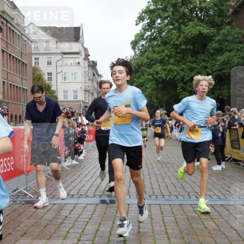 13.09.2026 - Kiel Lauf Yannick Fuchs http://msf.ph/oto/10419318 13.09.2026 09:40:53 Ziel 1630, 1787, 5039, 6299, 8493, 8636, 9578, 9726, 10353, 11792, 420, 1081, 2284, 2695, 2847, 3552, 3694, 4987, 6563, 7131, 7239, 7730, 9734, 10353, 10971, 11750, 12225, 1593, 3883, 4137, 8389, 9608, 10202, 10299, 10974, 2284, 2546, 3724, 4987, 9734, 10413, 10418, 10825, 10971, 11410 meine-sportfotos.de