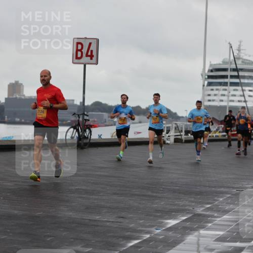 13.09.2026 - Kiel Lauf Andreas Tolksdorf http://msf.ph/oto/10419321 13.09.2026 10:57:23 Kiellinie 2124, 4, 3157, 3 meine-sportfotos.de