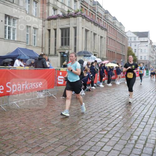 13.09.2026 - Kiel Lauf Yannick Fuchs http://msf.ph/oto/10419340 13.09.2026 10:51:31 Ziel 101, 240, 901, 1804, 1890, 2035, 2519, 2690, 2803, 3029, 3440, 3751, 3879, 4040, 4613, 4619, 4646, 4939, 5441, 5735, 6177, 6663, 6928, 7043, 7914, 8373, 9030, 9699, 9951, 9970, 10384, 10440, 10459, 10474, 10617, 11079, 12019, 12300, 12420, 238, 251, 260, 386, 638, 680, 901, 1442, 1758, 2247, 2672, 2730, 3873, 4106, 4205, 4258, 4259, 4271, 4273, 4745, 5525, 5999, 6293, 6557, 6865, 6948, 7013, 7469, 8464, 9007, 201, 310, 1754, 2393, 2468, 3013, 4084, 5174, 7141 meine-sportfotos.de