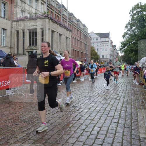 13.09.2026 - Kiel Lauf Yannick Fuchs http://msf.ph/oto/10419368 13.09.2026 10:51:32 Ziel 101, 240, 1804, 1890, 2035, 2393, 2519, 2690, 2803, 3029, 3440, 3751, 3879, 4040, 4613, 4619, 4646, 4939, 5441, 5735, 6177, 6663, 6928, 7043, 7141, 7914, 8373, 9030, 9699, 9951, 9970, 10384, 10440, 10459, 10474, 11079, 12300, 12420, 238, 251, 260, 386, 638, 680, 901, 1442, 1758, 2247, 2672, 2730, 3873, 4106, 4205, 4258, 4259, 4271, 4273, 4745, 5525, 5999, 6293, 6557, 6663, 6865, 6948, 7013, 7469, 8464, 9007, 201, 310, 1754, 2468, 3013, 4084, 5174 meine-sportfotos.de