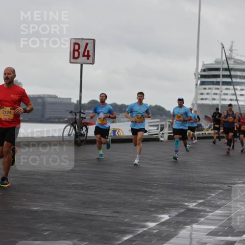 13.09.2026 - Kiel Lauf Andreas Tolksdorf http://msf.ph/oto/10419378 13.09.2026 10:57:23 Kiellinie 2124, 4, 3157, 3 meine-sportfotos.de